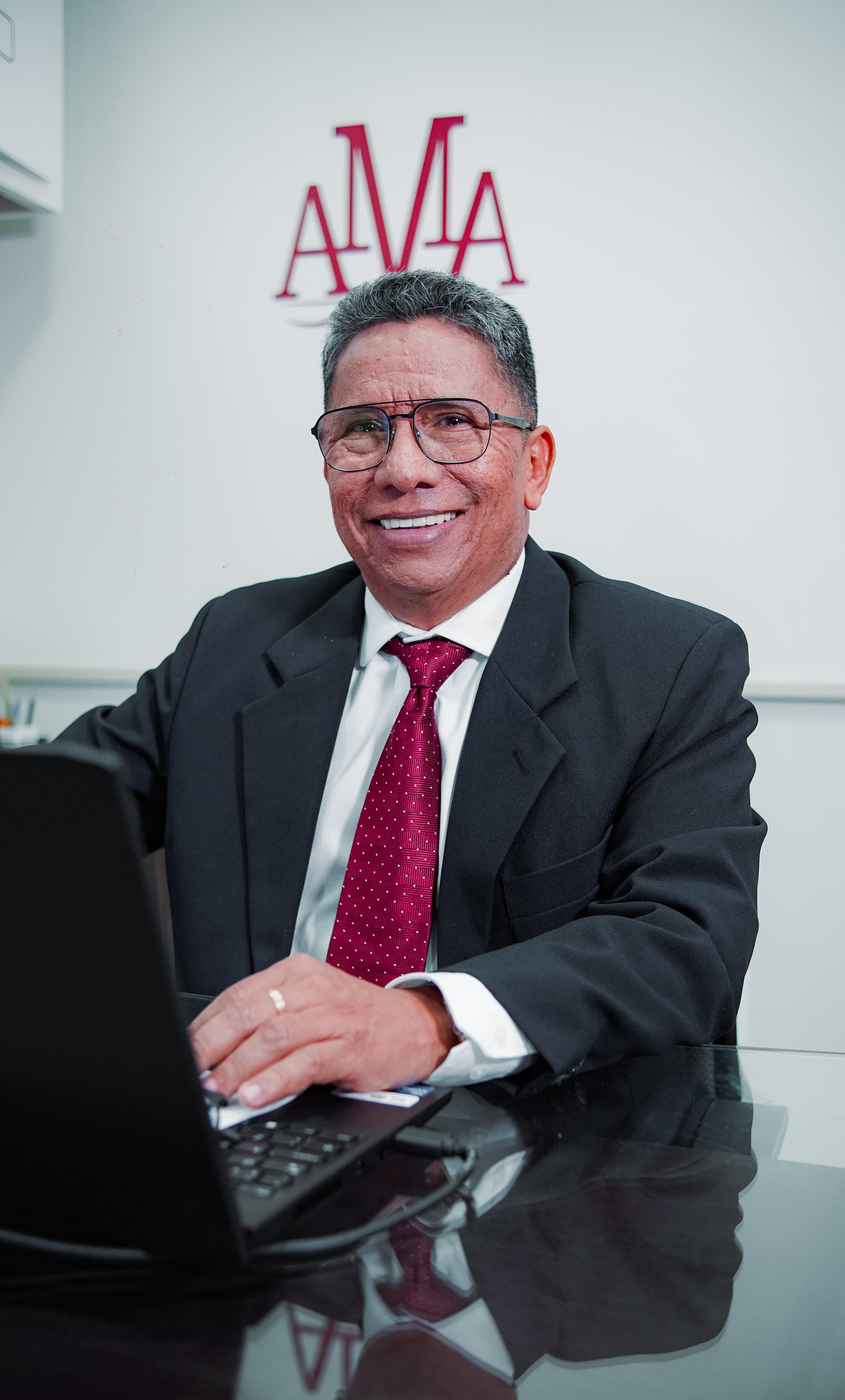 Dr. Yguaracy Macambira